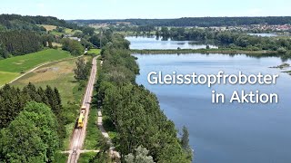 Gleisstopfroboter in Aktion 2024 [upl. by Soinotna]