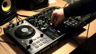 Caution DJ Mashup Slam the Door and No Beef with the Traktor Kontrol S2 [upl. by Miah850]