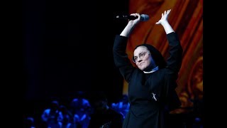 Suor Cristina I Bízni kell a fiatalokban I Forráspont 2019 [upl. by Nairod]