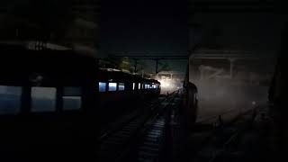 Meerut city  lucknow vande Bharat arriving meerut city junction before time [upl. by Dnivra]