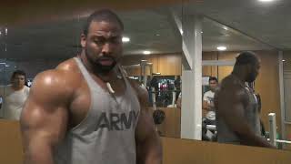 Entreno de Hombros Cedric McMillan Chile gimnasio Leblon 2013 [upl. by Nally]