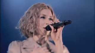 瞳とじて BENI Lovebox Live Tour [upl. by Livvi]