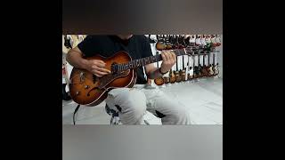 DEMO GODIN AVENUE KINGPIN P90  Guitar Shop Barcelona [upl. by Kim]