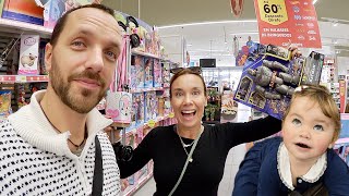 Shoppar julklappar till Alma amp Harry Krockar bilen VLOGG [upl. by Dilks]