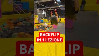 impara BACKFLIP in 1 lezione [upl. by Ardnazil937]