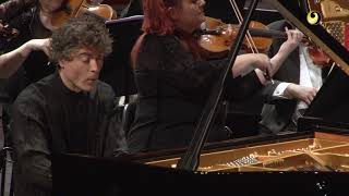 Ludwig van Beethoven Piano Concerto no 3 Paul Lewis piano [upl. by Ralyat]