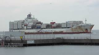 SAFMARINE BENGUELA  CUXHAVEN  SHIPSPOTTING  WELTSCHIFFFAHRTSWEG [upl. by Nehtanhoj221]