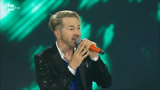 Limahl canta quotThe NeverEnding Storyquot  I migliori anni dellEstate 20052023 [upl. by Iffar382]