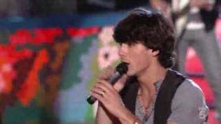 Jonas Brothers  World War III  Live at the Teen Choice Awards 2009 TCAs 09 [upl. by Corbin986]