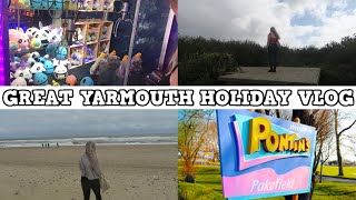 GREAT YARMOUTH HOLIDAY VLOG  PONTINS PAKEFIELD 🌞 [upl. by Gwen105]