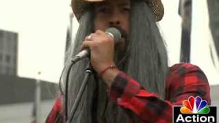 Foo Fighters sing to Westboro in counterprotest [upl. by Anirahc]