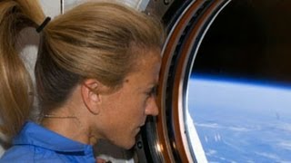 Astronaut Karen Nyberg discusses readjusting to life on Earth [upl. by Joon]