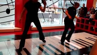 FAO Schwarz Big Piano  Toccata und Fugue in D Minor [upl. by Siravrat]