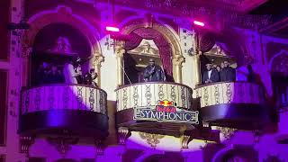 Madumane performs “Izolo” with Daliwonga on Night 2 of Kabza De Smalls Red Bull Symphonic Orchestra [upl. by Yenrab]