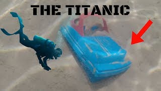 THE ULTIMATE TITANIC SINKING UNSINKABLE SHIP TOY TITANIC BOAT IN THE BEACH [upl. by Bernadene]