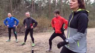 Hardlopen een goede Warming Up  3  Rekken en strekken [upl. by Tuorah]