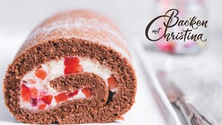 Erdbeerroulade  Biskuitroulade mit Erdbeeren [upl. by Gustie]