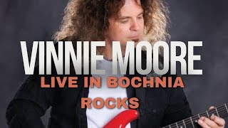 Vinnie Moore quotThe Mazequot liveconcert sologuitar guitarist guitar [upl. by Rohclem]