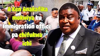 Anakafika mokwiya a Ken Zikhale Ngoma ku immigration office yaku Blantyre kukaonana ndi akuku akulu [upl. by Elgna]