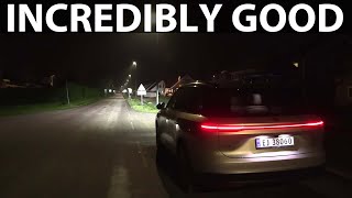 Nio EL8 LED matrix headlights test [upl. by Maher]