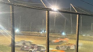 Dennis Lunger in the 71L takes the win from third in a caution stricken Eriez speedway [upl. by Aisayn]