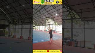 Memancing lawan melebar untuk membuka ruang  Persatuan Tenis Warga Peradilan PTWP PTA Banjarmasin [upl. by Elvina424]