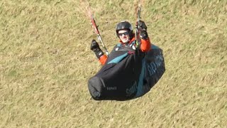 Paraglider TakeOffs Landings amp CloseUps at Dunstable Downs 👀 [upl. by Hadnama572]