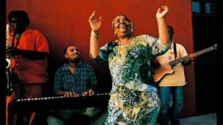 Cesaria Evora  Saiona Dvinte Ano [upl. by Klaus]