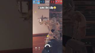 Mute came straight out of the matrix😭 rainbowsixsiege r6siege gaming funny clips r6 volxys [upl. by Sirah]