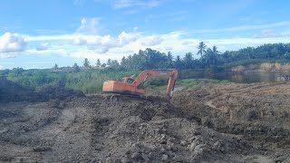 excavator doosan 225 expose batubara [upl. by Litsyrk]