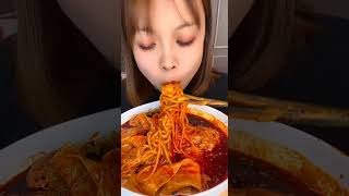 MUKBANG SAMYANG 🍜🍜🍜 helpsubscribe mukbang samyang samyangnoodles noodles shorts [upl. by Ayanad822]