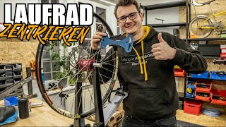 FAHRRAD LAUFRAD ZENTRIEREN  Achter Seitenschlag oder Höhenschlag mit Zentrierständer entfernen [upl. by Geminius812]