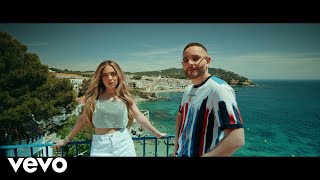 Rocco Hunt Ana Mena  Un bacio allimprovviso Official Video [upl. by Nalaf]