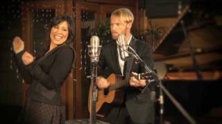 Kate Ceberano amp Ronan Keating  Its Only Christmas  2009 [upl. by Novej892]