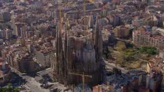 Video La Sagrada Familia en 2026 [upl. by Lainad931]