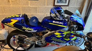 Suzuki RGV500 replica Kenny Roberts Jr Movistar sound [upl. by Grefe233]