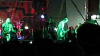 New Found Glory  Armatage Shanks Green Day Cover live Hoodwink 2009 [upl. by Barkley898]