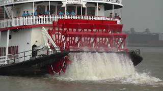 Mississippi Steamboat Natchez Horn  very loud [upl. by Chu]