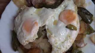 Huevos estrellados Vídeo receta 125 Aquí cocinamos todos Cooking recipe [upl. by Meraree392]