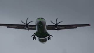 Binter Canarias ATR 72 landing [upl. by Harrison]