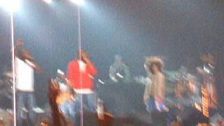 Fugees play quotOoh La La Laquot  Assago Milano  10122005 [upl. by Natica]