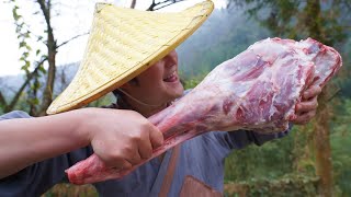 【Shyo video】小伙买了个6斤大羊腿，秘制一道“蘸水羊肉”，比吃羊肉汤还过瘾！ [upl. by Ettezus]