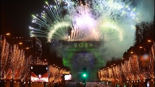 Feu d’artifice à Paris 2024 Nouvel an aux Champs Élysées [upl. by Middlesworth]