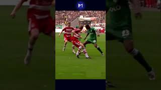 O GOL do SÉCULO  GOLAÇO do GRAFITE vs BAYERN MUNICH [upl. by Okika]