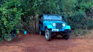 Jeep Willys Manobrando [upl. by Otrebliw]