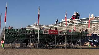 Mein Schiff 7Warnemünde GermanyExit20092024Port Party [upl. by Seabrooke]