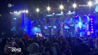 Cassandra Steen  Stadt Live in Berlin Silvester 20112012 [upl. by Trebleda872]