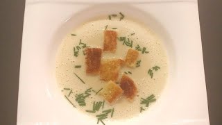 KnoblauchCremeSuppe vegetarisch und mit Fleisch [upl. by Auston250]