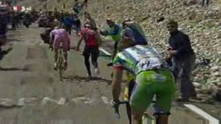 Lance schenkt Pantani zege [upl. by Gaither]