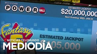 Por primera vez alguien se gana un premio mayor del Powerball un 1 de enero  Noticias Telemundo [upl. by Graybill]